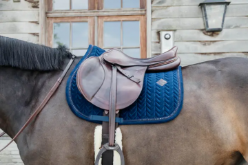 Kentucky dekje Velvet Pearls jumping navy