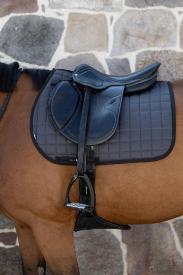 Ea48f819 30da 4b71 8330 17b498ead878