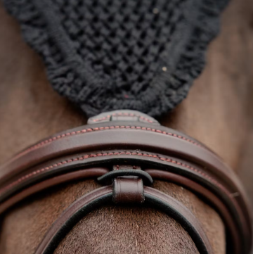 Kentucky oornetje lang zwart1