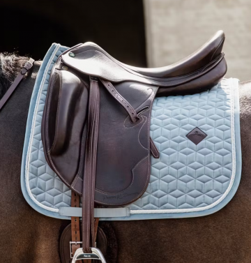 Kentucky velvet dressuur lichtblauw1