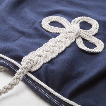 Luxe fleecedeken voorflap en ornament